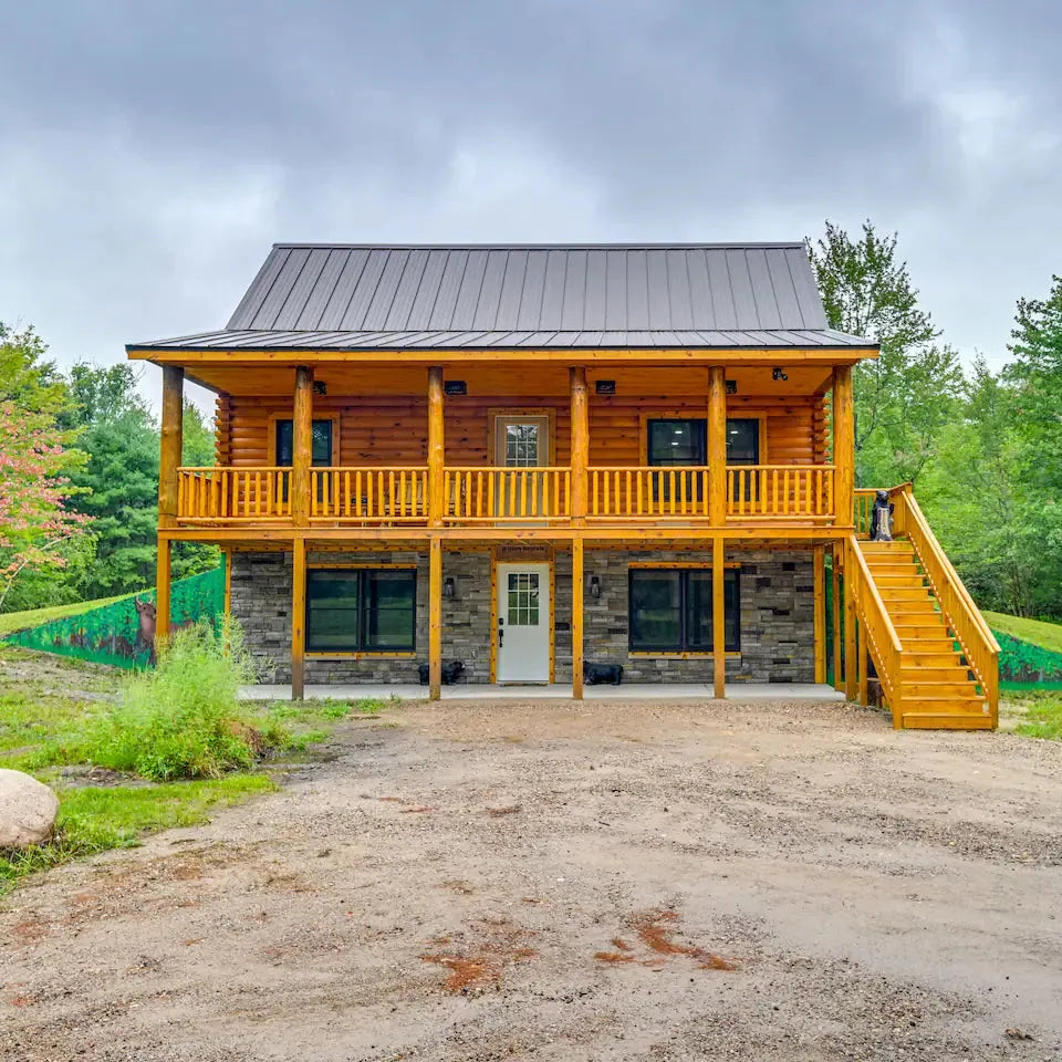 Spacious Log Cabin w/ Game Room & Fire Pit!