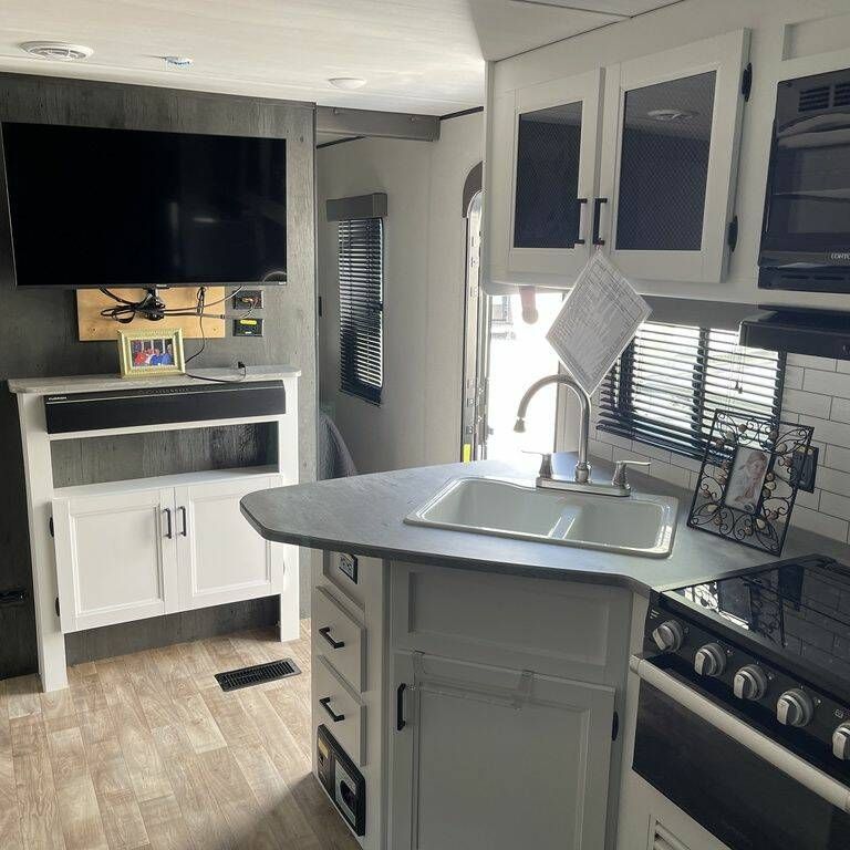 2022 Keystone RV Hideout 272BH