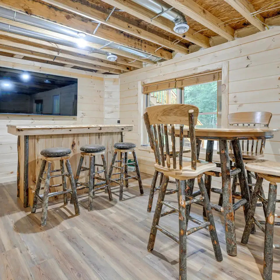 custom bar in adams county cabin for rent