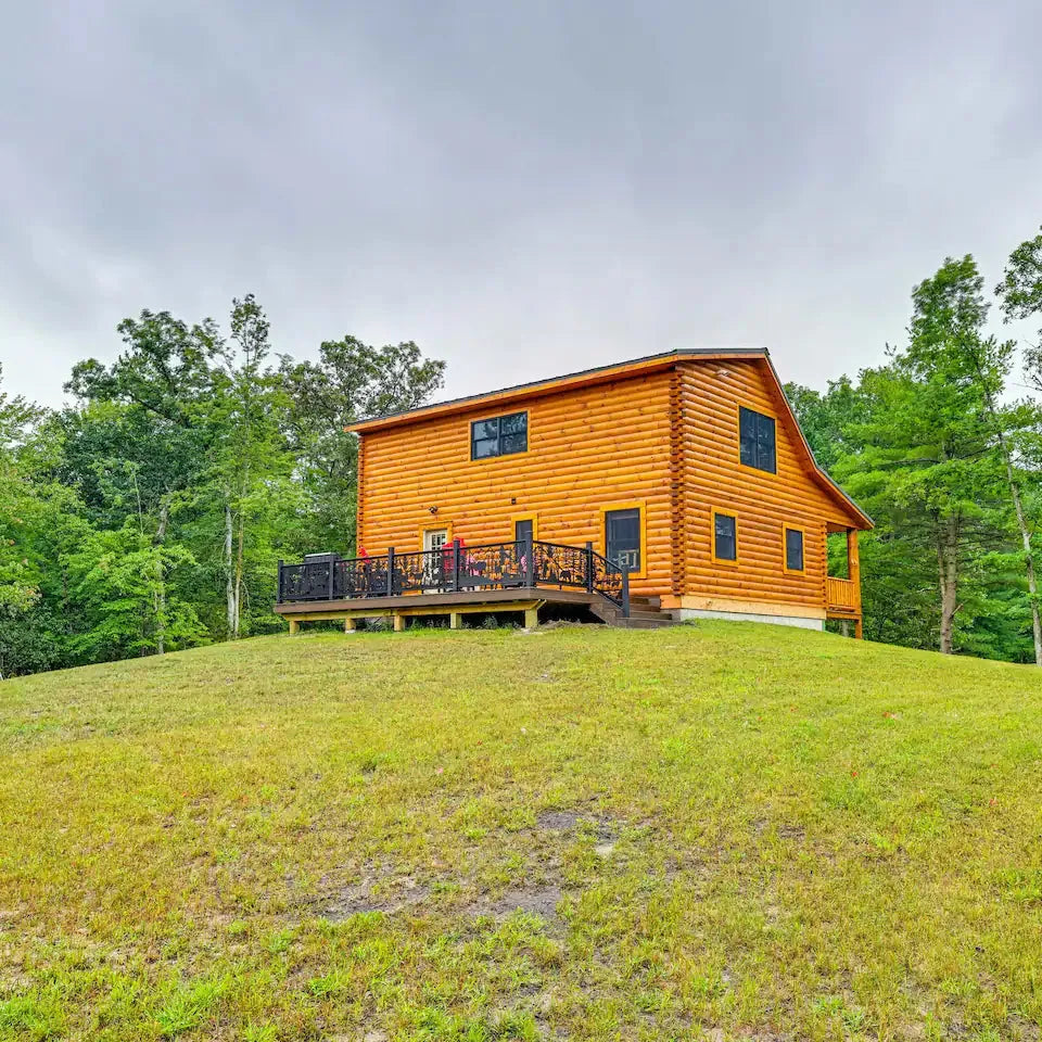 rear view adams log cabin for rent